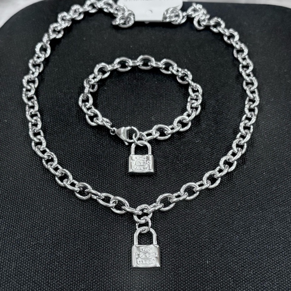 New Stainless Steel Lock Necklace and Bracelet Jewelry Set - Picture 2 of 10